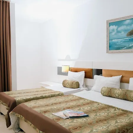 Onkel 4* Beldibi (Kemer)